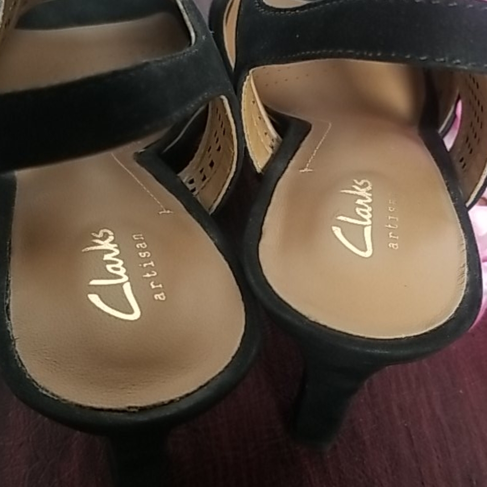Clarks Artisan Black Slingback Heels Sandals Sz 10 - Picture 3 of 14